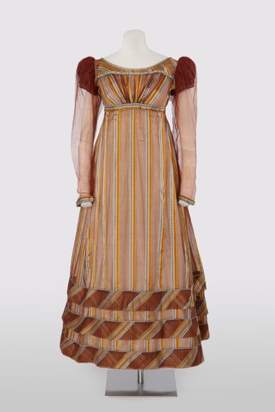 Vestito del ballo di Waterloo da English School