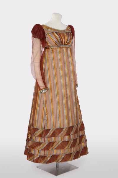 Vestito del ballo di Waterloo da English School