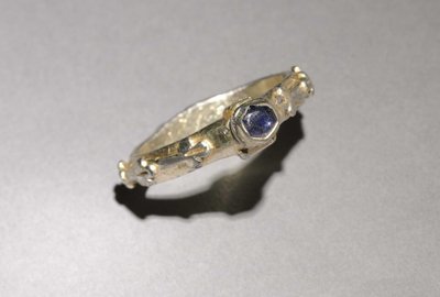 Anello da English School
