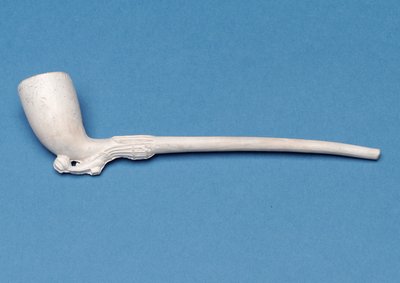 Piccola pipa con gambo a forma di gamba e stivale di donna da English School