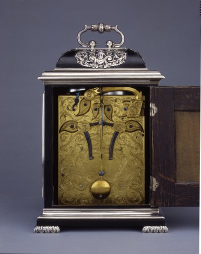 Il Barnard Tompion, Tompion e Banger, Londra, No. 460, orologio a staffa a suoneria, circa 1708 da English School