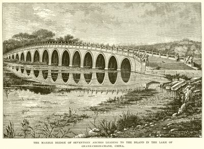 Il ponte di marmo a diciassette archi che conduce all