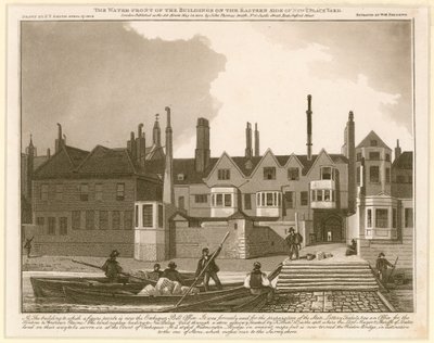 La facciata degli edifici sul lato orientale di New Palace Yard da English School