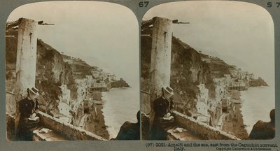 La costa di Amalfi e la Baia di Salerno da un convento convertito, una vista stereoscopica da English School