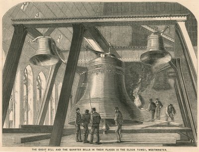 La grande campana e le campane dei quarti al loro posto nella Torre dell