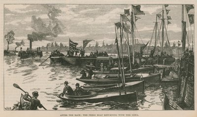 La barca della stampa che ritorna con le notizie da English School