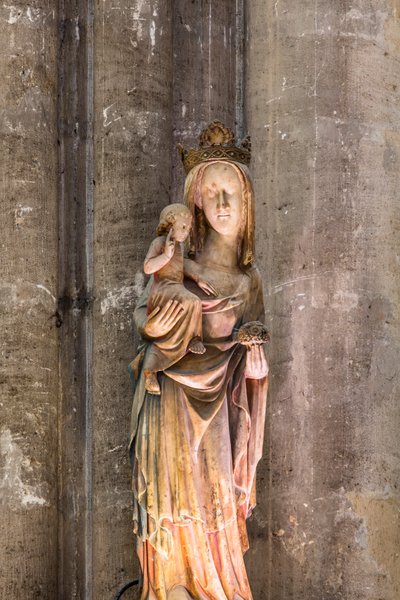 Vergine con Bambino detta Notre-Dame de la Nef.XIV secolo (Alabastro) da English School