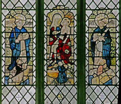 Finestra w4 raffigurante la Pietà con San Domenico e San Pietro Martire: piccole figure di donatori da English School
