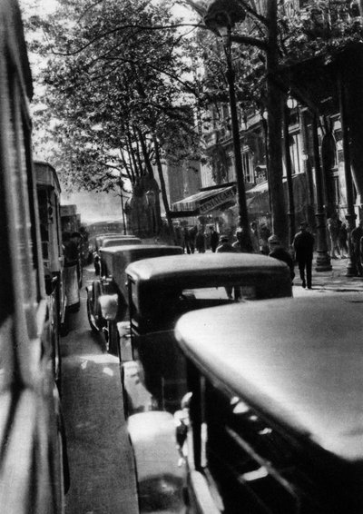 Traffico sui Grands Boulevards, Parigi, 1931 da Ernest Flammarion
