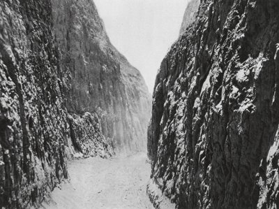 Pingyangfu, Shansi, gola nel Loess da Ernst Boerschmann