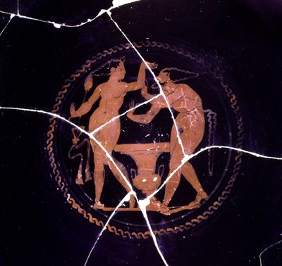 Dettaglio di una kylix rappresentante una menade e un satiro, 330-300 a.C. da Etruscan