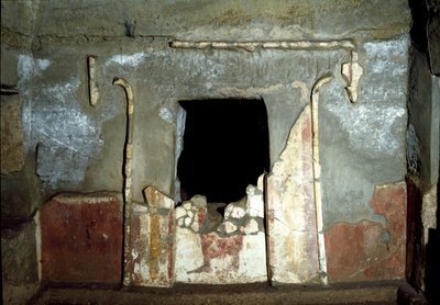 Civiltà etrusca: ingresso della tomba François nella necropoli di Ponte Rotto, IV secolo a.C. Vulci, Italia da Etruscan