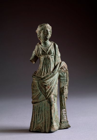 Civiltà etrusca: scultura in bronzo di figura offerente, da Montalcino, Italia II secolo a.C., Dim 18 cm da Etruscan