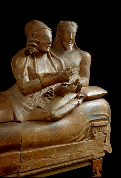 Sarcofago degli sposi. Gruppo scolpito in terracotta da Cerveteri, VI secolo a.C. da Etruscan