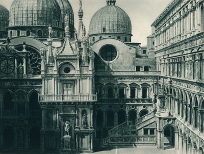 Cortile del Palazzo Ducale, Venezia, Italia, 1927 da Eugen Poppel