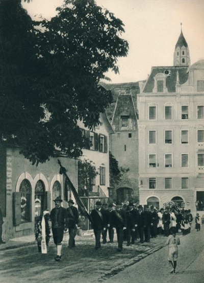Processione funebre, Merano, Alto Adige, Italia da Eugen Poppel