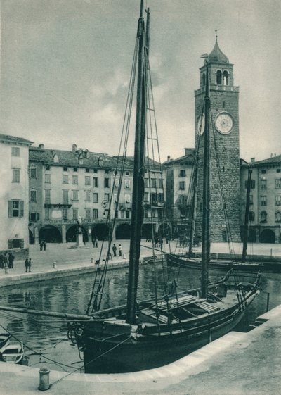 Porto e Torre Apponale, Riva del Garda, Italia, 1927 da Eugen Poppel