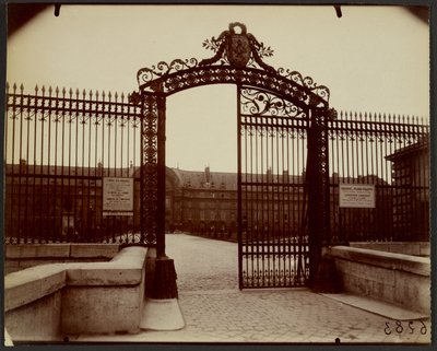 Grata, Invalides (lavoro in ferro, Hôtel des Invalides, Parigi) da Eugène Atget