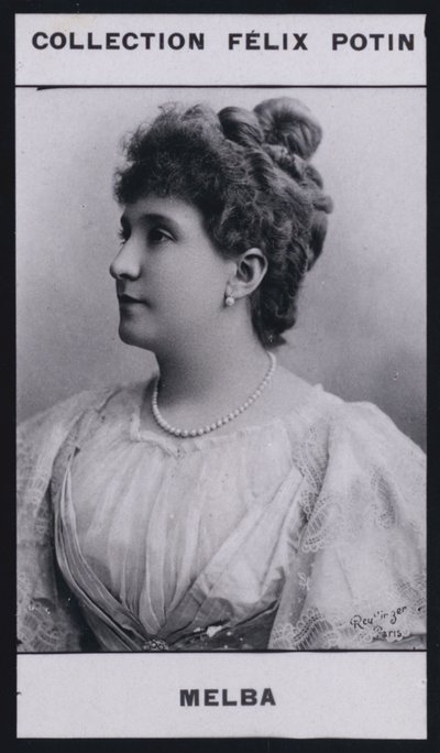 Madame Nelly Melba (1860) da European Photographer