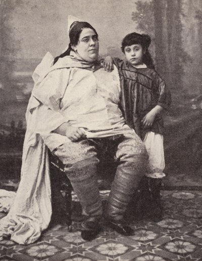 Donna ebrea tunisina e sua figlia (foto b/n) da European Photographer