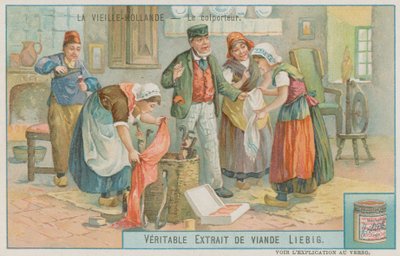Un venditore ambulante vende le sue merci nell