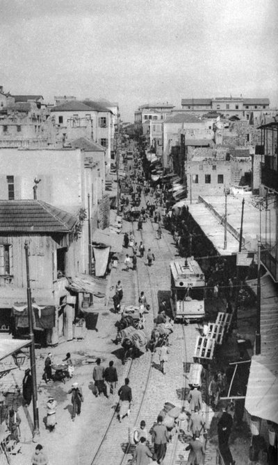 Scena di strada, Beirut, Libano da Ewing Galloway