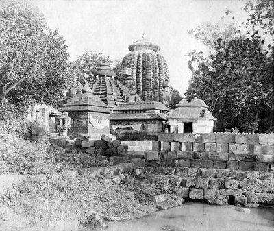 Tempio di Lingaraj, Bhubaneswar, Orissa, India da F. L. Peters