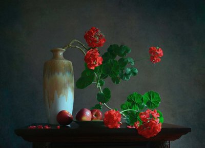 Natura morta con gerani e frutta da Fangping Zhou