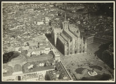 [Veduta aerea di Milano] da Fedele Azari