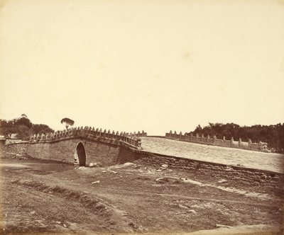 Il ponte di Pa-lu-chian, teatro del combattimento con le truppe imperiali cinesi vicino a Pekin, 21 settembre 1860 da Felice Beato