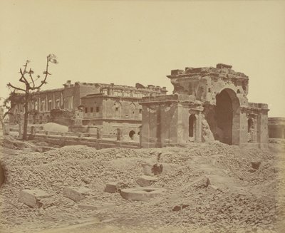Portale e sala dei banchetti, Lucknow da Felice Beato