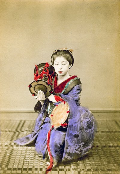 Geisha che suona il tsuzumi, Giappone, 1882 da Felice Beato