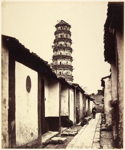 Pagoda a nove piani e via dei Tartari, Canton da Felice Beato