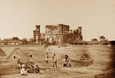 La casa del mess che mostra le fortificazioni da Felice Beato