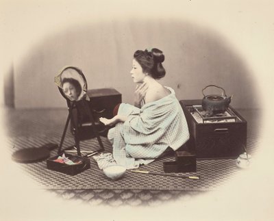 Donna alla toeletta da Felice Beato
