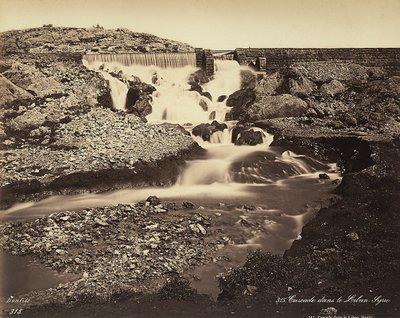 Veduta delle cascate tra Libano e Siria da Félix Bonfils