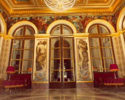 Parete nord del salone del re decorata da Eugène Delacroix da Ferdinand Victor Eugene Delacroix