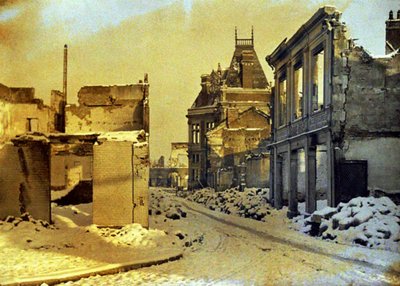 Chauny, Aisne, Francia, 1917 da Fernand Cuville