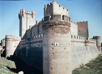 Vista del Castillo de la Mota, costruito per Juan II nel 1440 da Fernando de Carreno