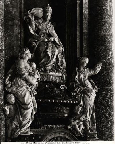 Monumento a Papa Innocenzo XII (1615-1700) da Filippo Della Valle