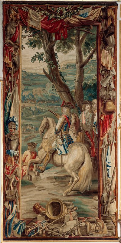 Palazzo (Schlossanlage Schleißheim). Arazzo fiammingo. Atelier di Bruxelles Judocus De Vos. Design Lambert De Hondt. Massimiliano II Emanuele (Maximiliaan Emmanuel e due fanti). 400x175cm. Lana e seta. Ca 1715 - 1724 da Flemish School