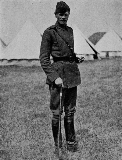 Tenente BH Barrington-Kennett, il primo aiutante del RFC, 1912 1933 da Flight Photo