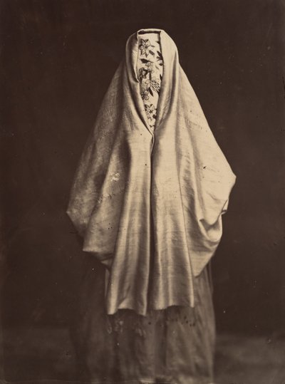 Donna turca in abito da città da Félix Bonfils