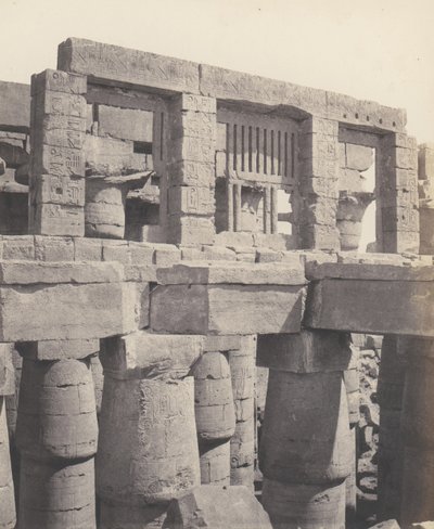 Karnak Tebe, Palazzo - Sala ipostila - Finestra e capitelli da Félix Teynard