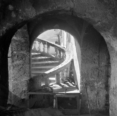 Particolare della scala di una villa a Palermo da Fosco Maraini