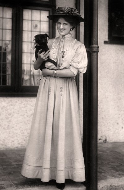 Zena Dare, attrice inglese, 1887-1975, inizio XX secolo da Foulsham and Banfield