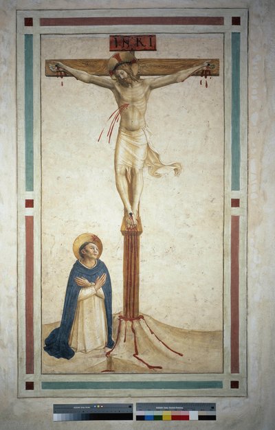 La crocifissione con San Domenico. Iscrizione "INRI" sulla croce. Affresco di Guido di Pietro da Fra Angelico