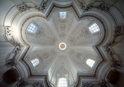 Vista interna della cupola della chiesa di Sant