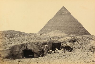 Egitto e Palestina: piramidi di Kefren e tombe nella fortezza di Giza, Alto Egitto da Francis Frith