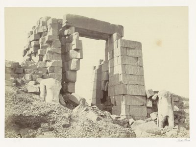 Pilone di granito del tempio di Karnak da Francis Frith